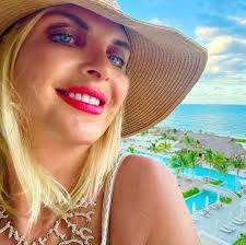 Which resort is better, Maroma or Playa Blanca, for anniversary trip?