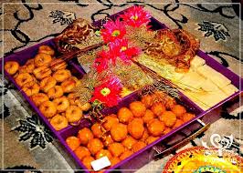 Amazing Thaal Decoration Ideas With Sweets For Different Events Edible Gifts Engagement Decorations Decor