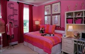 Ya, tempat tidur akan menjadi saksi bisu selesainya aktivitas anda sehari hari. Arti Dan 23 Contoh Warna Cat Pada Kamar Tidur Ide Rumah Asri