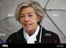 Olivia fine hi-res stock photography and images