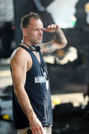 Are jonny lee miller and michele hicks still together? Jonny Lee Miller Photostream Jonny Lee Miller Jonny Lee Lee Miller