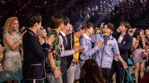 Both winners and nominees are based on key fan interactions with music, including album and digital song sales, streaming, radio airplay, touring and social engagement, tracked by billboard and its data. Bts Takes Home Top Social Artist Award And Performs At 2018 Billboard Music Awards Jazminemedia