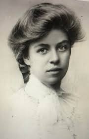 She was born in in 1884. In 1954, she would have been around 70 years old.  She was said to have had blue-tinted grey hair. In March of 1954, she and  two