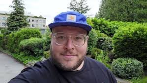 Grant Bay's Instagram, Twitter & Facebook