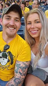 Kim Yocum's Instagram, Twitter & Facebook