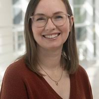 Anna Duer's Instagram, Twitter & Facebook