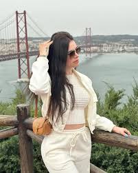 Meet Lais Moraes: The blogger and influencer whos married to Ederson —  Tribuna.com