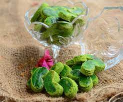 Kategori resepi > cookies > biskut kacang hijau / green peas cookies. Bonda Sharifah Mariam Kongsi 20 Resipi Biskut Raya Lama Kegemaran Orang Dulu Dulu