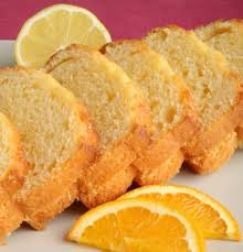 Una deliziosa ciambella all'arancia, senza latte ne burro solo tanto succo d'arancia appena premuto. Plum Cake All Arancia Senza Burro Torte Al Cioccolato