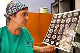 Una din preocuparilor noastre principale este tratamentul minim invaziv al herniilor de disc, unde prin metoda de nucleoplastie, am obtinut rezultate foarte bune, comparabile cu cele ale unor clinici de prestigiu din strainatate. Lidia GheorghiÈescu Cel Mai Bun Medic Neurochirurg Dragostea Va Salva Lumea