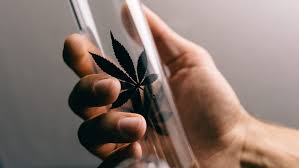 When sobe was still in glass, my fried used oxy acetylene to make homemade bongs. How To Fix A Broken Bong Different Methods And How They Wo Leafbuyer