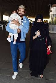 He tied the knot today in jeddah, saudi arabia with safa baig, a famous model. Indian Cricketer Irfan Pathan Was Spotted Recently Entering Mumbai City With Wife Safa Baig And Son Imran Khan In His Arms Pics Yogen Shah