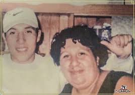 LUCHAR VALE LA PENA” * Por María...