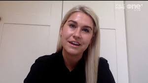 Zoe Lynch's Instagram, Twitter & Facebook