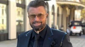 Botezatu isi prezinta ultima colectie de costume de baie la timisoara. De La Aeroport La Spital CÄƒtÄƒlin Botezatu A Fost Operat De UrgenÈ›Äƒ Evenimentul Zilei