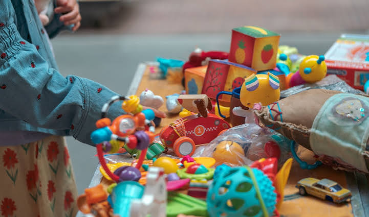 Clothes and toys swap