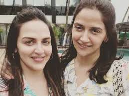 Esha Deol has the sweetest birthday wish for sister Ahana, calls her  'rockstar'