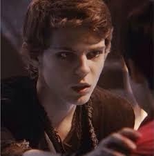 Pin By Rayanne Copeland On Ouat Peter Pan Ouat Robbie Kay Peter Pan Once Upon A Time Peter Pan