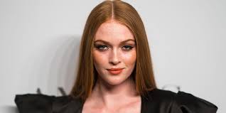 I capelli rossi naturali solitamente corrispondono ad un fototipo con occhi verdi o celesti con punte calde, pelle molto chiara con sottotono rosa e lentiggini. Capelli Rossi La Guida A Colore Colpi Di Sole E Trattamenti