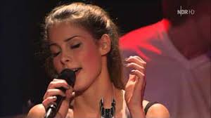 Although she is one of the most famous female german singers, she didn't receive any vocal. Lena Meyer Landrut Videos Youtube