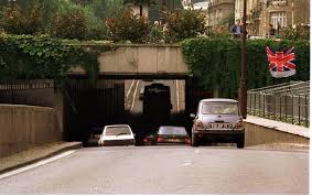 On 31 august 1997, diana, princess of wales, died as a result of injuries sustained in a car crash in the pont de l'alma road tunnel in paris, france. Lawyer Who Witnessed Princess Diana S Death Crash Claims Other Forces Were Behind Accident Mirror Online