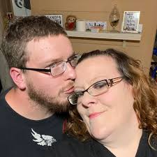 Who to contact for food box donations in Milton?