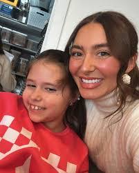 Marisa Anne's Instagram, Twitter & Facebook