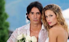 Kariyerine 1996 gino televizyon dizisinde rollo rolüyle. Aca Nos Juramos Amor Y Nos Comprometimos Infoveloz Com