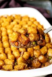 This Ground Beef Tater Tot Casserole Is A Comfort Food Recipe That S On The D Beef Tater Tot Casserole Comfort Food Recipes Dinners Tater Tot Casserole Recipes