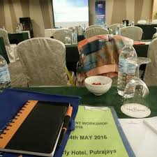 Even native speakers only use around 2.5% of the words in english. Photos At Anyaman Putrajaya Wilayah Persekutuan Putrajaya