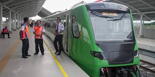 Maybe you would like to learn more about one of these? Mengintip Mewahnya Jeroan Kereta Bandara Adi Soemarmo Solo Halaman All Kompas Com