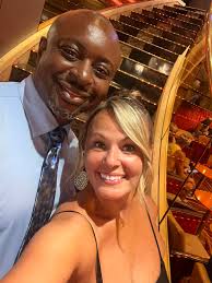 What are the experiences of Carnival Sunshine cruise?