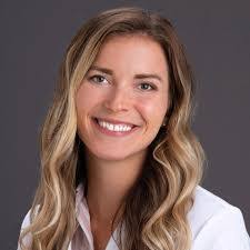 Kari Morse's Instagram, Twitter & Facebook