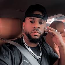 Fred Echevarria's Instagram, Twitter & Facebook