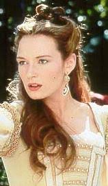 Queen Elaine of Avalon