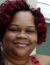 Roxanne Walton's Instagram, Twitter & Facebook