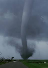 „předpovídat tornáda se zatím nedaří ani při použití modelů s nejvyšším rozlišením, uvádí vědci v knize extrémní počasí a. Tornado Tornade Gif On Gifer By Ishnlace