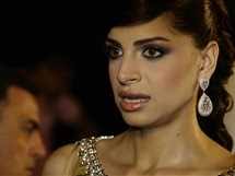 أعلنت الفنانة المصرية، آمال ماهر، عدولها عن قرار اعتزال الغناء، كاشفة عبر منشور على صفحتها الشخصية في فيسبوك، عن أسباب اتخاذها لقرار الاعتزال. Ø¨Ø§Ù„ÙÙŠØ¯ÙŠÙˆ Ø¢Ù…Ø§Ù„ Ù…Ø§Ù‡Ø± ØªØºÙ†ÙŠ Ø£Ù†Ø§ Ø¨Ù†Øª Ù…Ù† Ø§Ù„Ø¨Ù†Ø§Øª Ù„Ù„Ø¯ÙØ§Ø¹ Ø¹Ù† Ø­Ù‚ÙˆÙ‚ Ø§Ù„Ù…Ø±Ø£Ø© Ø§Ù„Ù…ØµØ±ÙŠ Ø§Ù„ÙŠÙˆÙ…