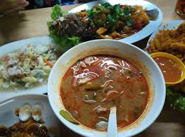 Food is no problem, car park is wide and hotel apartments promising you a comfortable worth it money. Innuya On Twitter Burger Bakar Visitkelantan Bpkelantan