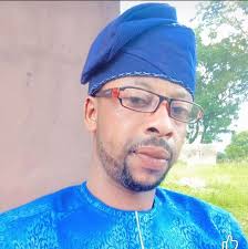 Labisi, It is that glorious day of the year again