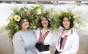 Як кияни святкували Івана Купала в X-Park. Фоторепортаж - Вечірній Київ