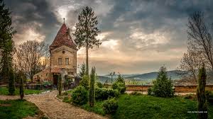 Gasiti locuri de parcare peste tot, iar in weekend este gratis. 3 Locuri De Vizitat In Transilvania