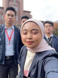 東京大学の皆様、温かく迎えてくださりありがとうございます！想像もしていなかった夢です。そのおもてなしの心は、いつかここで学ぶという夢を抱かせてくれました！,  いつか必ず、この大きな夢を証明してみせます。決して諦めません。私たちの大きな夢は、運命にただ消えていくにはあまりにも輝きすぎるのですから。,  Thank you, Tokyo University, for your warm ...