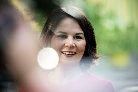 The greens, aiming to win the chancellery for the first time at a sept. Annalena Baerbock Mittelschicht Versteherin Oder Radikalreformerin