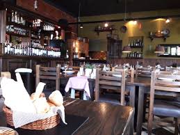 Los toldos es una ciudad del centro norte de la provincia de buenos aires, cabecera del partido de general viamonte, originada en la toldería mapuche instalada por el lonco ignacio coliqueo en la segunda mitad del siglo xix. Los Toldos Viejos Mar Del Plata Alem Esq Almafuerte Menu Prices Restaurant Reviews Tripadvisor