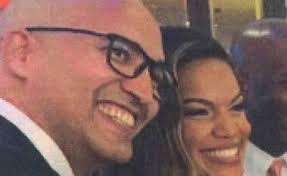 ICE detiene al novio de una funcionaria dominicana de NY por varios delitos  graves