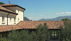 Tegole, coppi, tegole canadesi e tetti piani. Coperture Tetti Come Scegliere Quella Giusta Per La Tua Casa