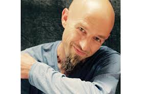 Family, friends & colleagues — Move with Kaya