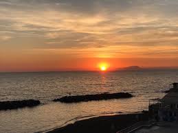 Pertanto, saranno assicurati soltanto i servizi essenziali. Hotel Holidays Updated 2021 Prices Reviews And Photos Torre Del Greco Italy Province Of Naples Tripadvisor