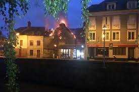 Video 52 Pompiers Mobilises Sur Un Feu D Habitation A Pont Audemer L Eveil De Pont Audemer